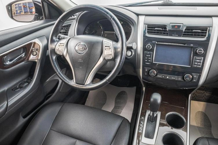 Nissan Teana 18 из 30