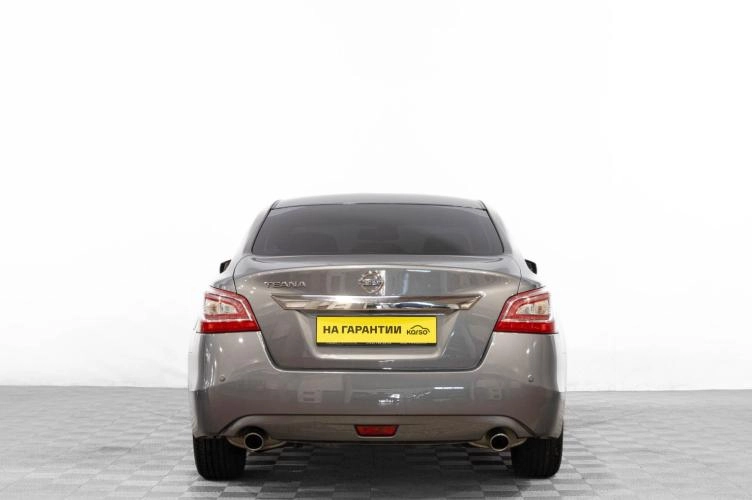 Nissan Teana 5 из 6
