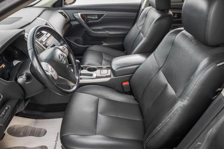 Nissan Teana 10 из 30