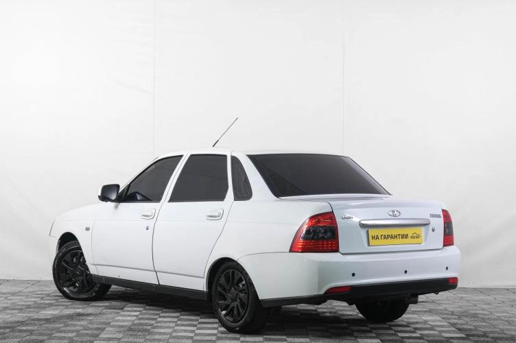 ВАЗ (LADA) Priora 4 из 6