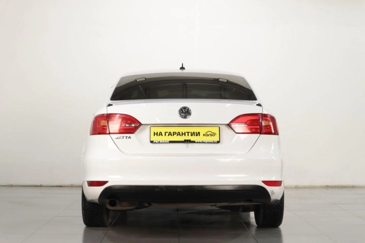 Volkswagen Jetta 5 из 6