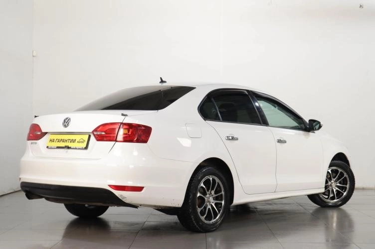 Volkswagen Jetta 4 из 6