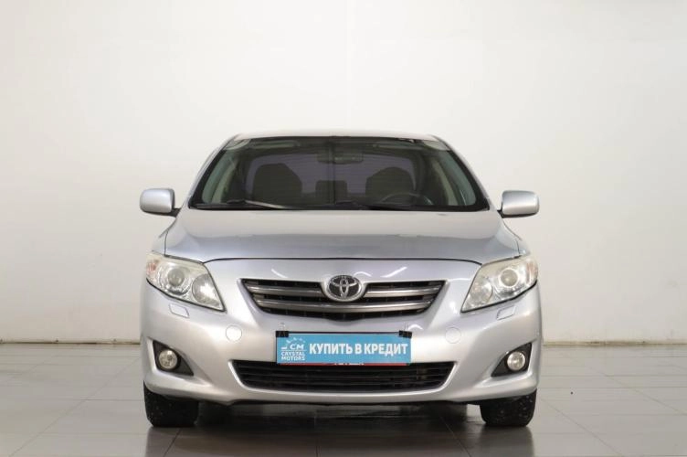 Toyota Corolla 2 из 6