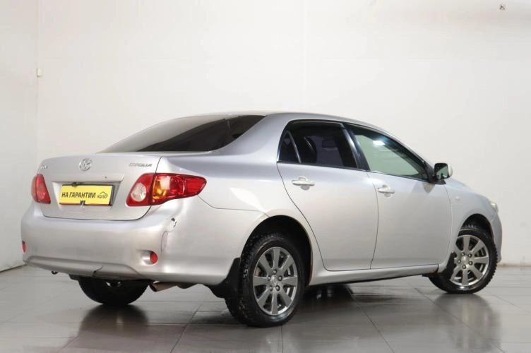 Toyota Corolla 6 из 6