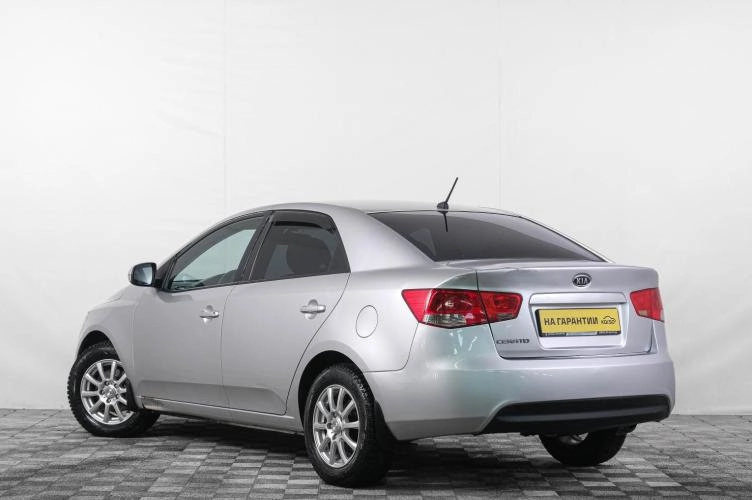KIA Cerato 4 из 6