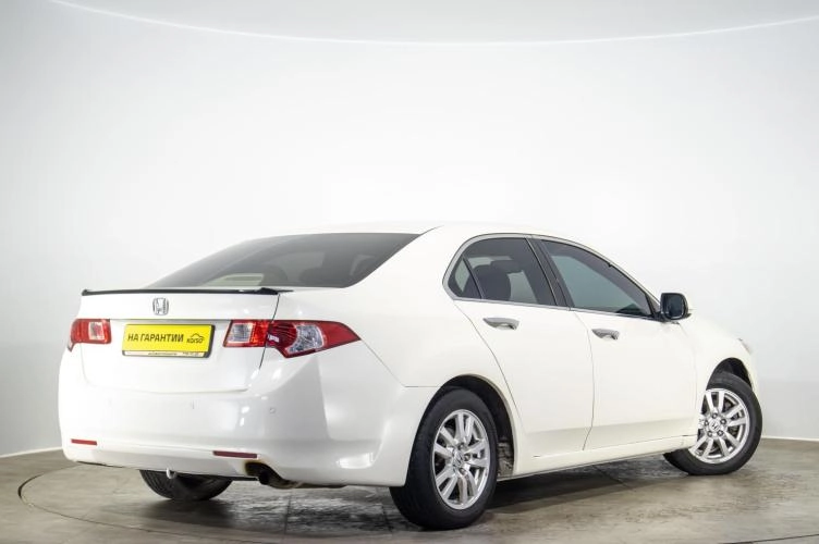 Honda Accord 4 из 6