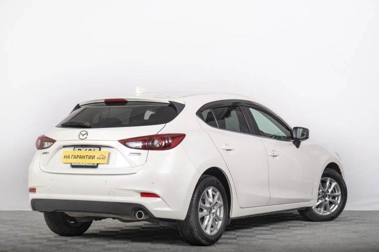 Mazda Axela 6 из 6