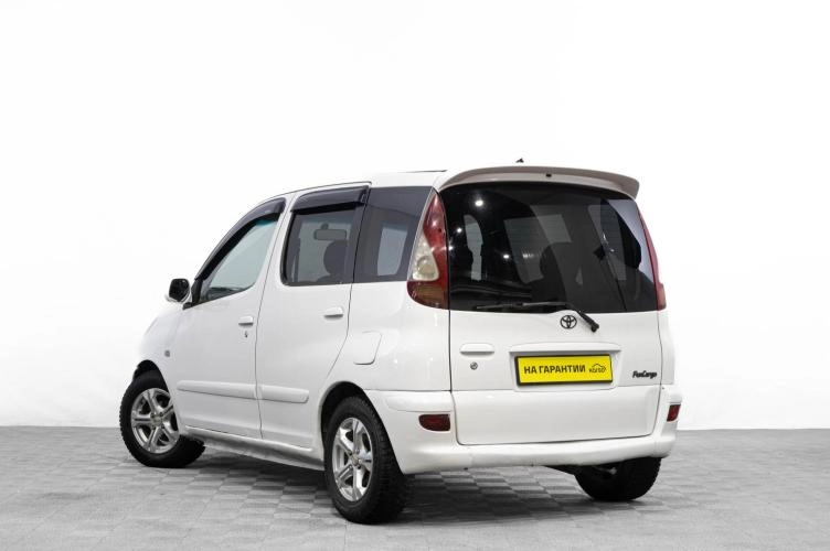 Toyota Funcargo 6 из 6