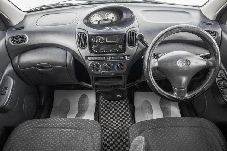 Toyota Funcargo 7 из 18