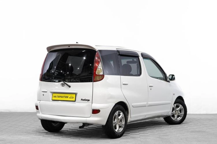 Toyota Funcargo 4 из 6