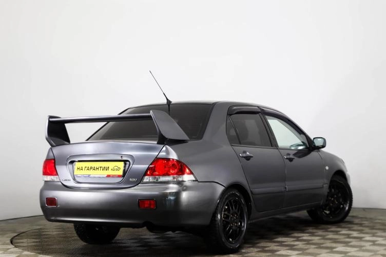Mitsubishi Lancer 4 из 6