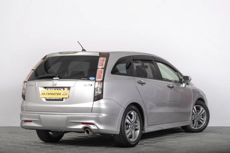 Honda Stream 6 из 6