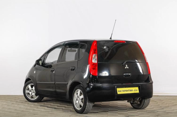 Mitsubishi Colt 4 из 6