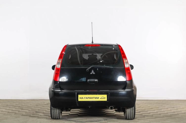 Mitsubishi Colt 5 из 6