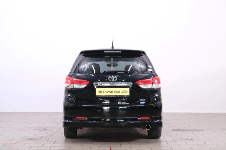 Toyota Wish 5 из 6
