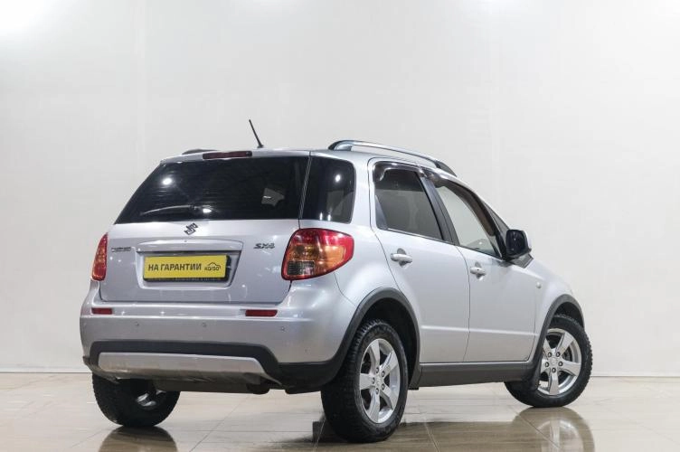 Suzuki SX4 6 из 6