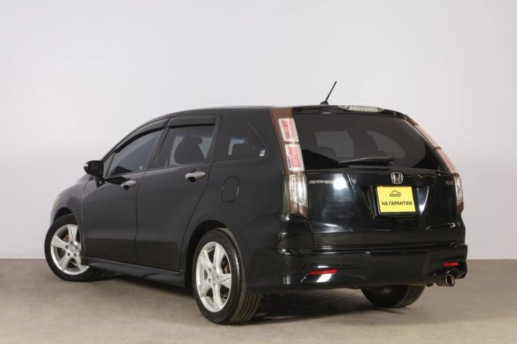 Honda Stream 4 из 6