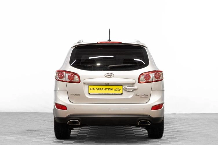 Hyundai Santa Fe 5 из 6
