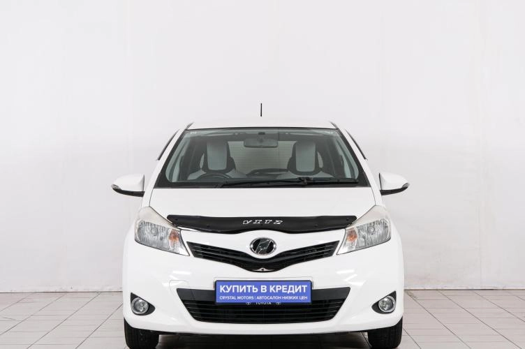 Toyota Vitz 2 из 6