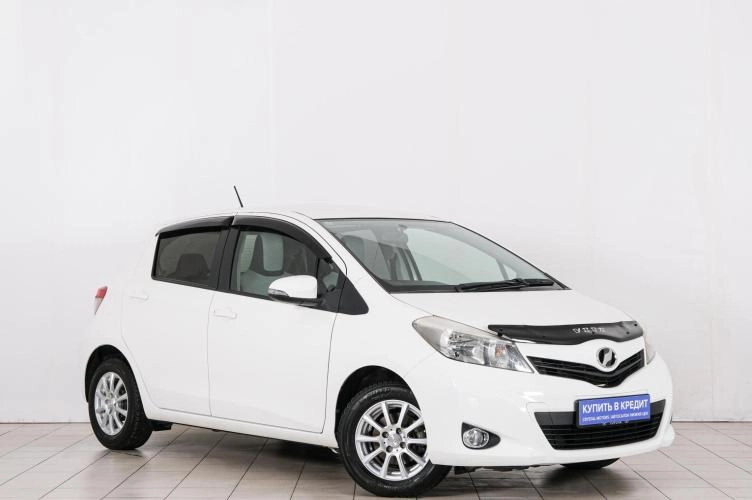 Toyota Vitz 1 из 6