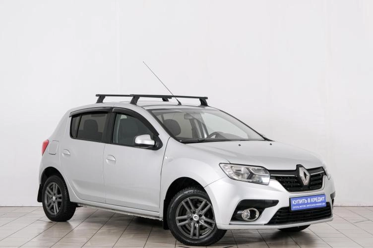 Renault Sandero 1 из 6