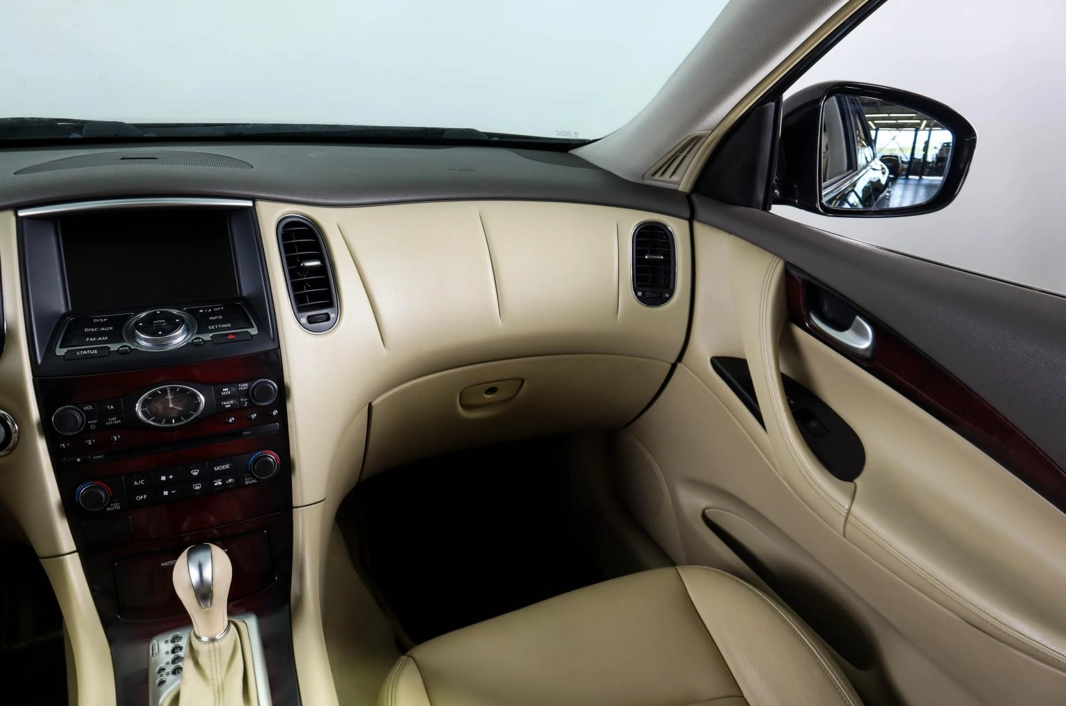 Infiniti EX25 15 из 28