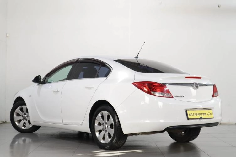 Opel Insignia 4 из 6