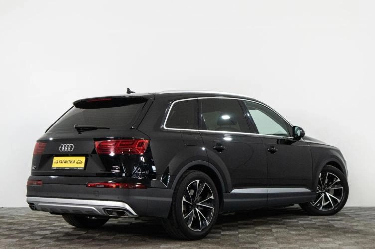 Audi Q7 6 из 6