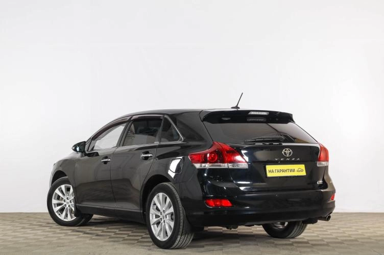Toyota Venza 4 из 6