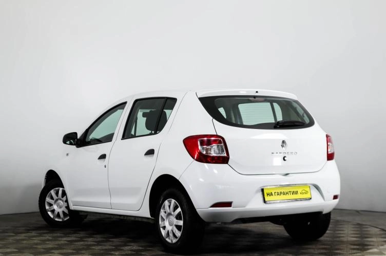 Renault Sandero 6 из 6