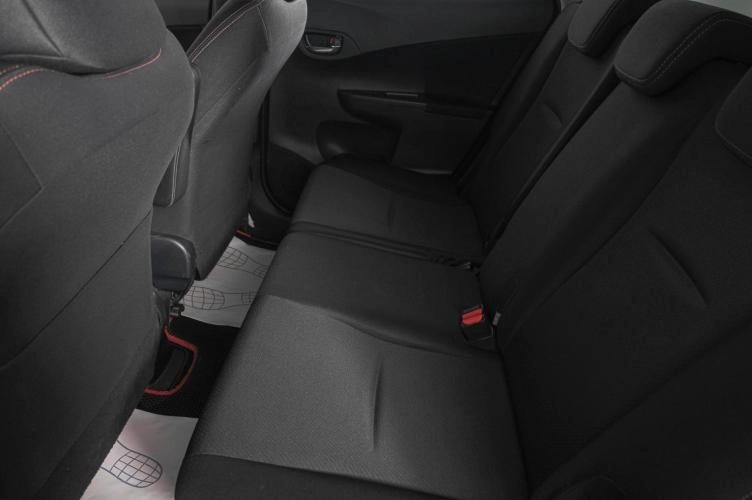 Toyota Ractis 9 из 21