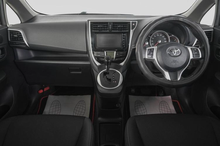 Toyota Ractis 13 из 21