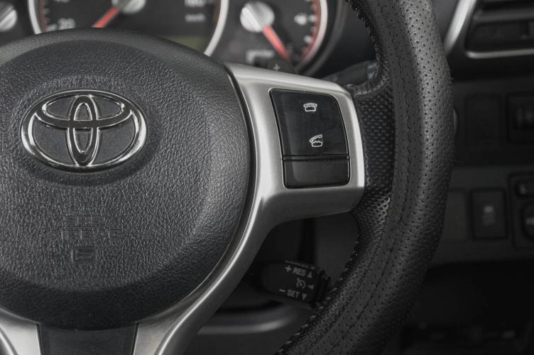 Toyota Ractis 17 из 21