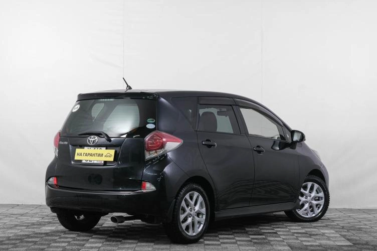Toyota Ractis 6 из 6