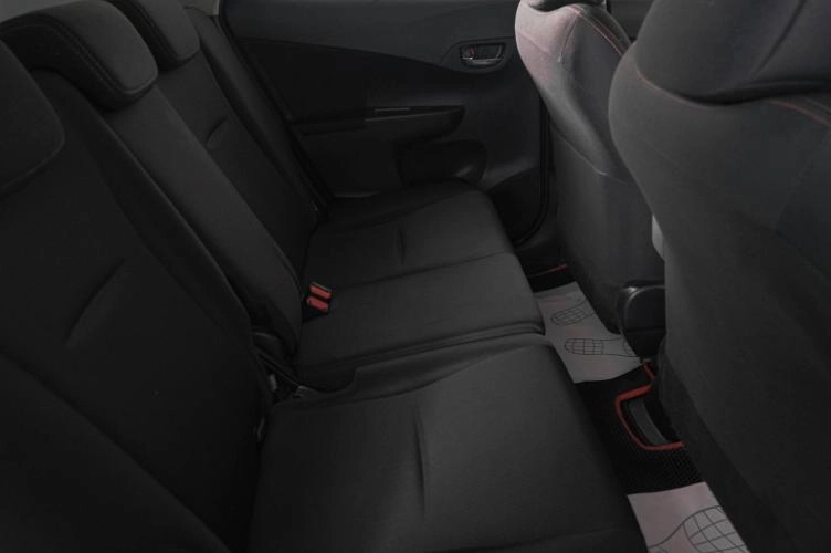 Toyota Ractis 10 из 21