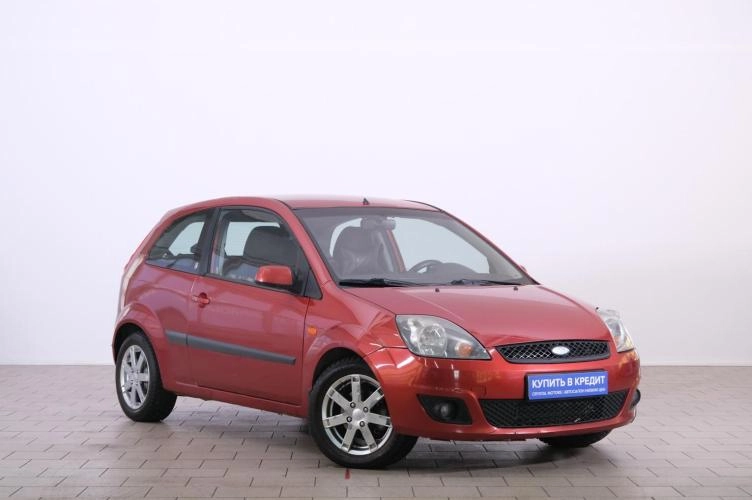 Ford Fiesta 1 из 6