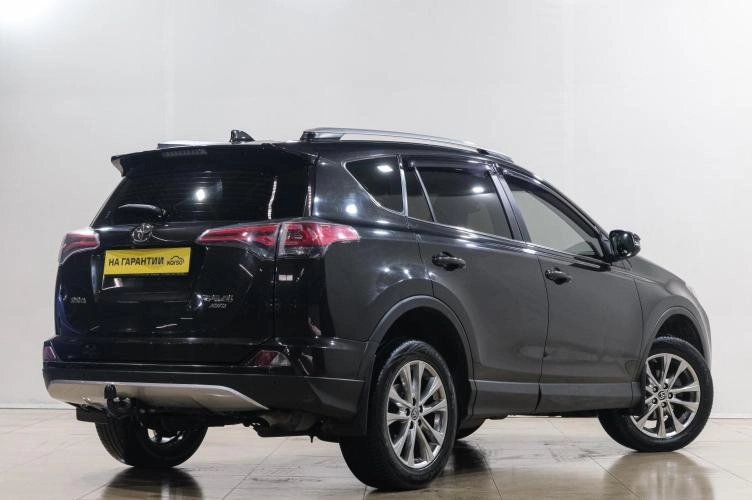 Toyota RAV4 6 из 6