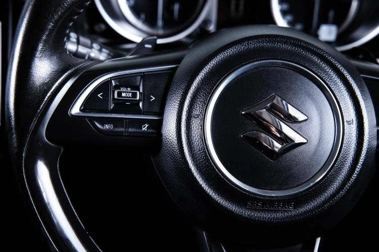 Suzuki Swift 17 из 25