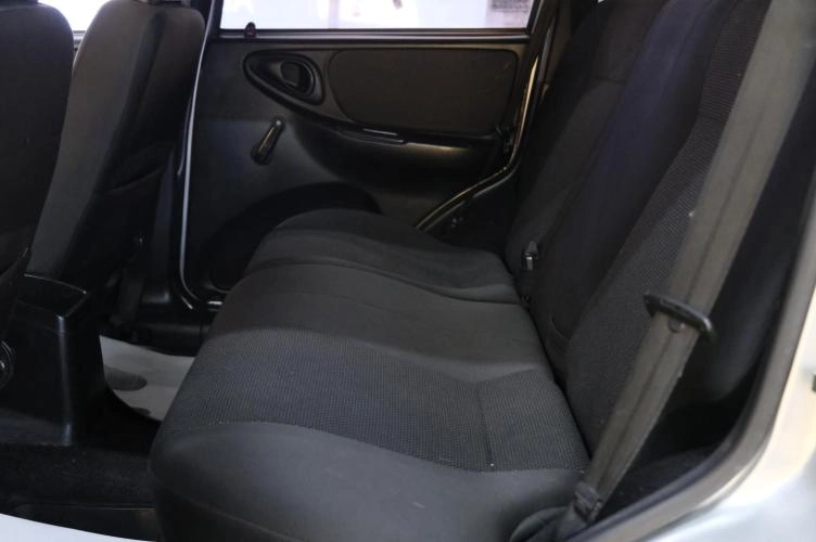 Chevrolet Niva 17 из 19