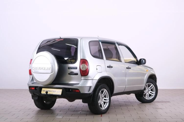 Chevrolet Niva 6 из 6