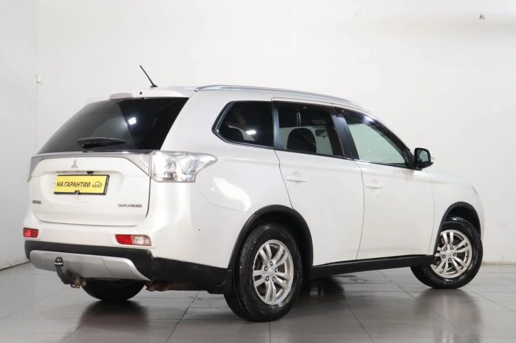Mitsubishi Outlander 6 из 6