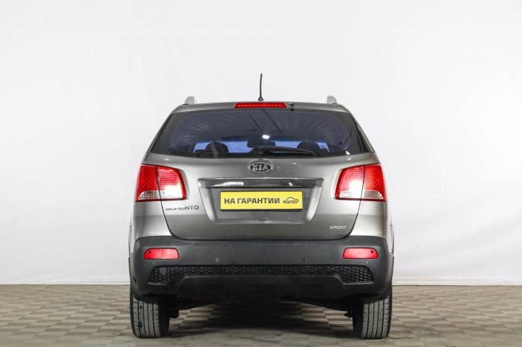KIA Sorento 5 из 6