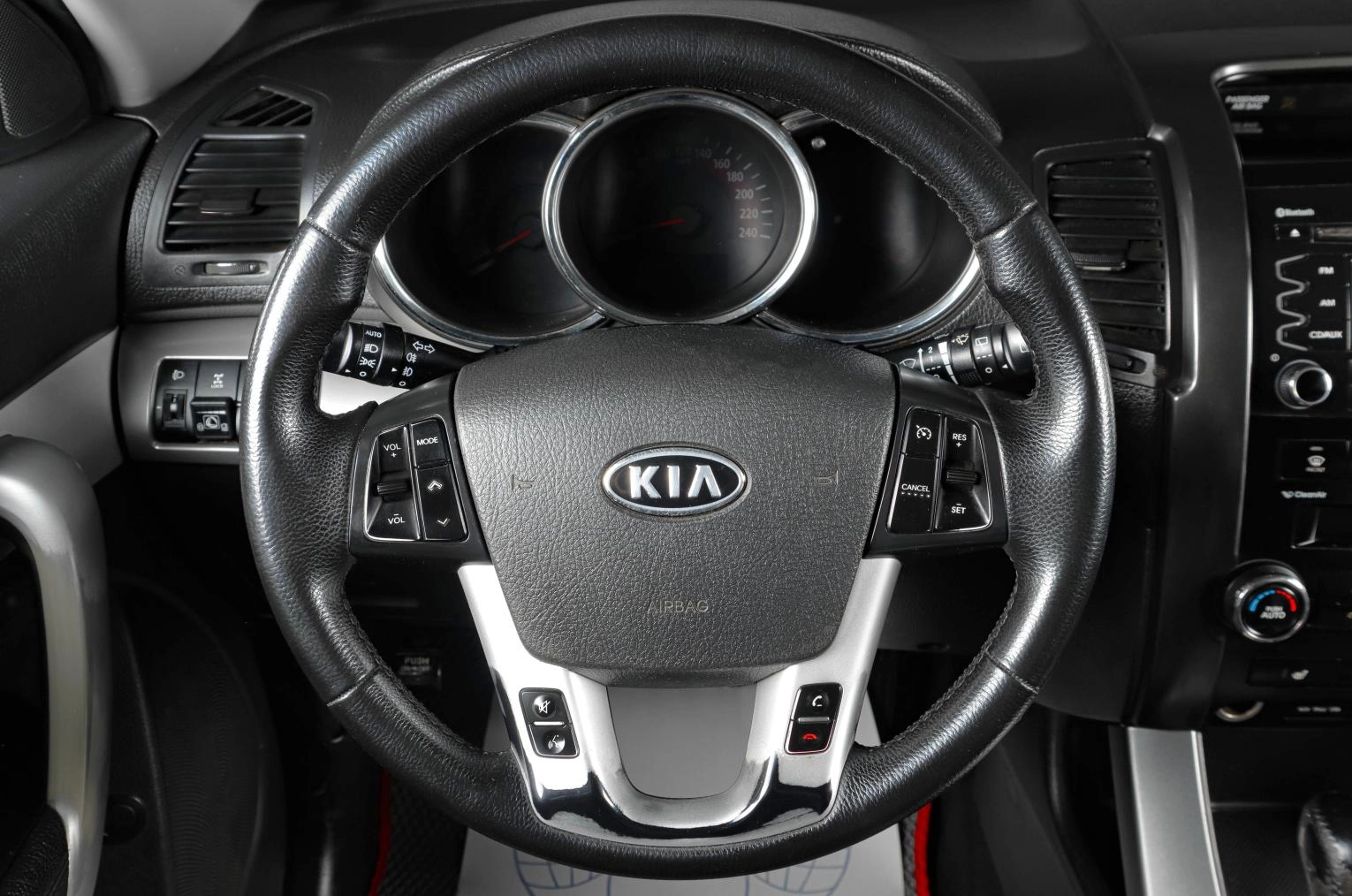 KIA Sorento 13 из 19