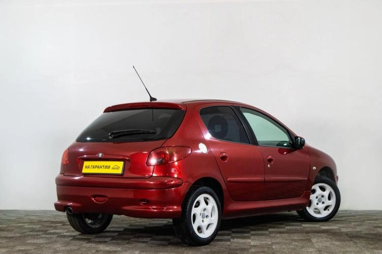 Peugeot 206 4 из 6