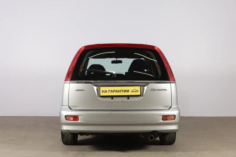 Honda Stream 5 из 6