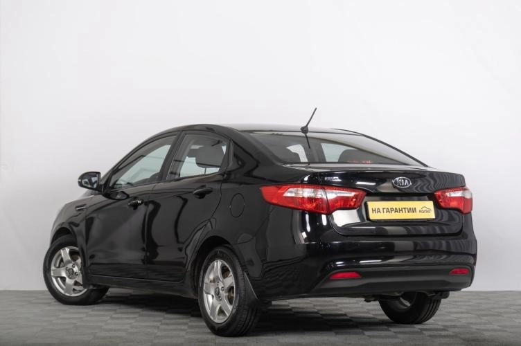 KIA Rio 5 из 6