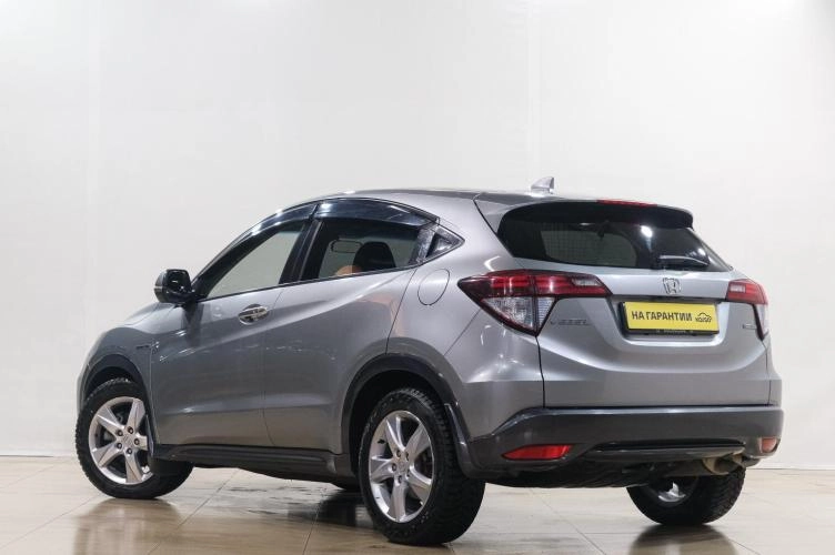 Honda Vezel 4 из 6
