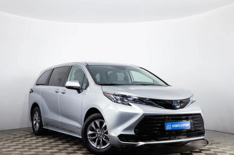 Toyota Sienna 1 из 6
