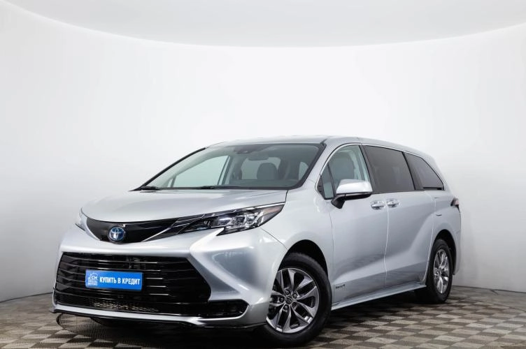 Toyota Sienna 3 из 6