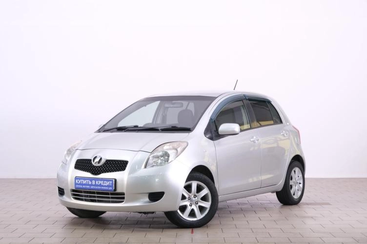 Toyota Vitz 3 из 6
